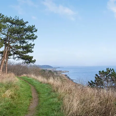 Casa vacanze Bosilka - 75m From The Sea By Interhome