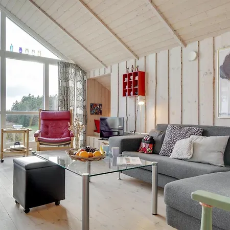 Bosilka - 75m From The Sea By Interhome *